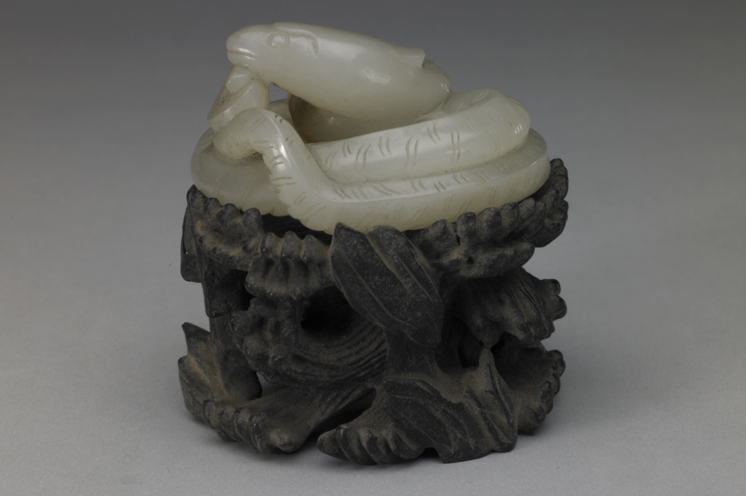 清 青玉十二辰-蛇