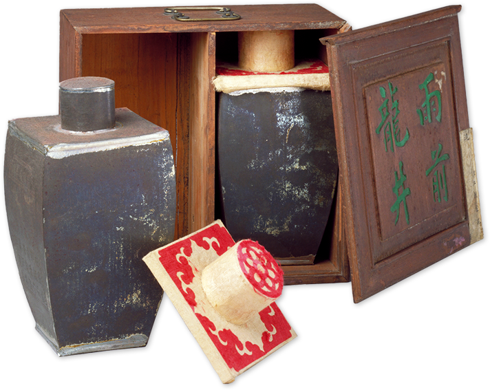 楠木刻“雨前龍井”茶箱